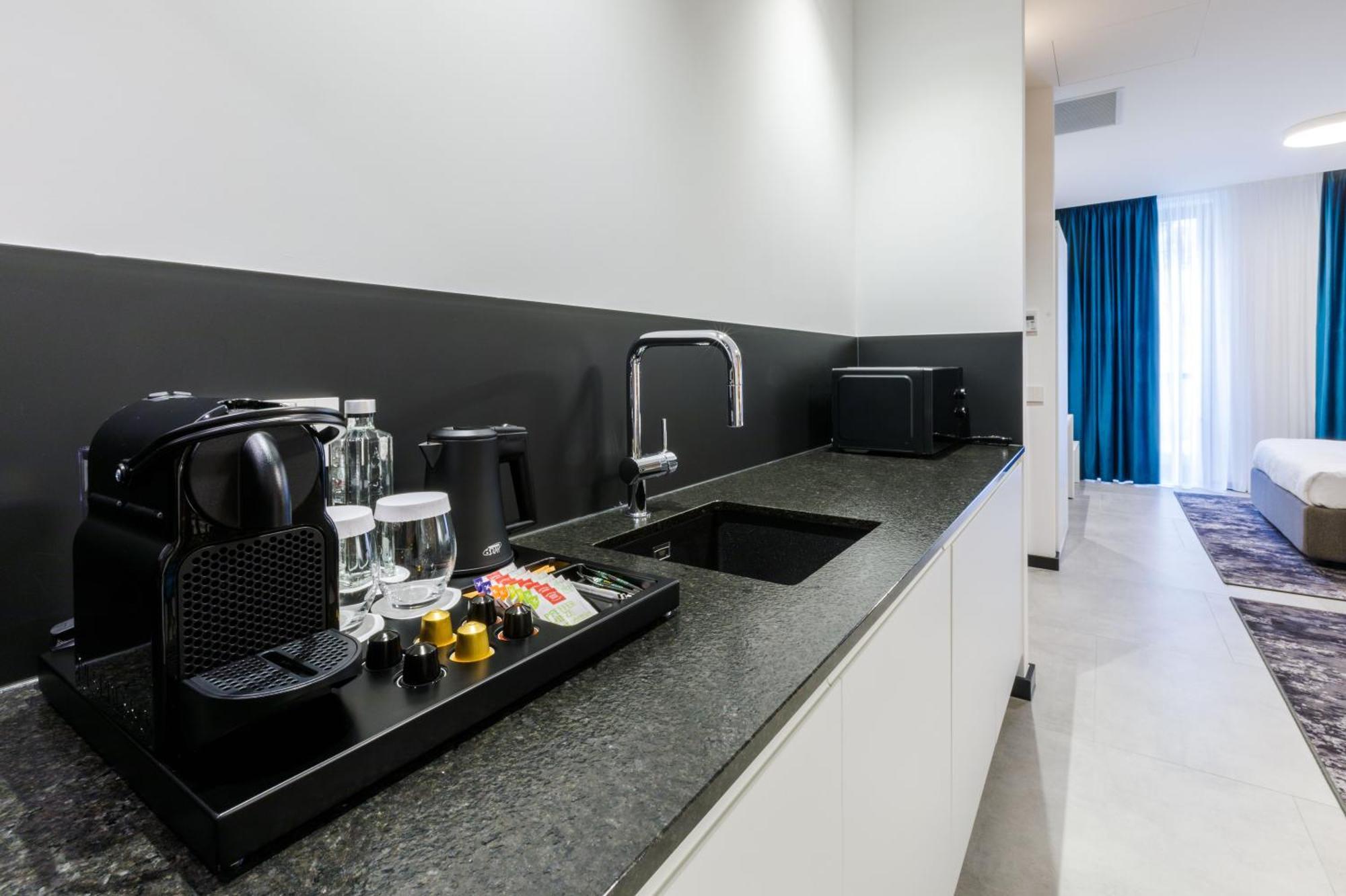 Old Town Snail Design Apartments Bucharest Exterior photo